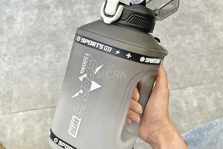 Water Bottle Sport Fitness Portable 1.5 Liters Silicone 2.3 Liter Big Bottles Wholesale Straw Waterbottle Sports Bottle